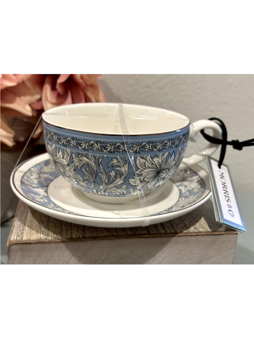 Morris & Co Teacup & Saucer Set of 2
Blue Floral Chrysanthemum Gold Trim
New - Picture 5 of 10